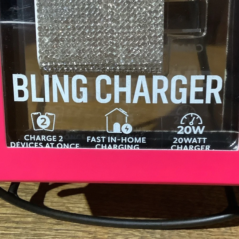 Gabba Goods Silver Bling Dual Charger.